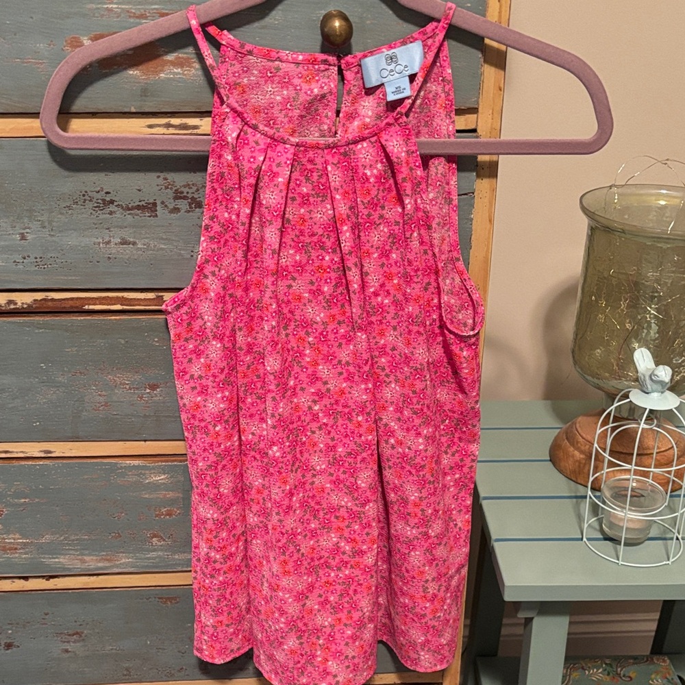 CeCe Pink Floral Sleeveless Top. Sz XS super sweet.